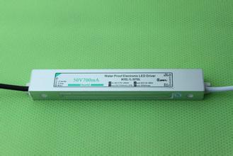 介绍LED路灯电源的电路组成及性能分析